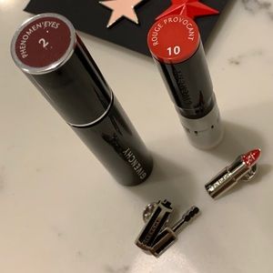 Lipstick, mascara, pins
